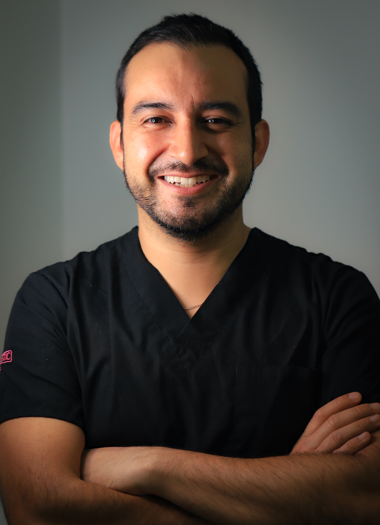 Dr. Pablo Urrutia
Periodoncia - Implantologia - Cirugia